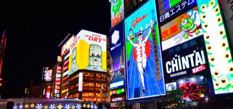 Visiting Osaka Glico running man, Osaka