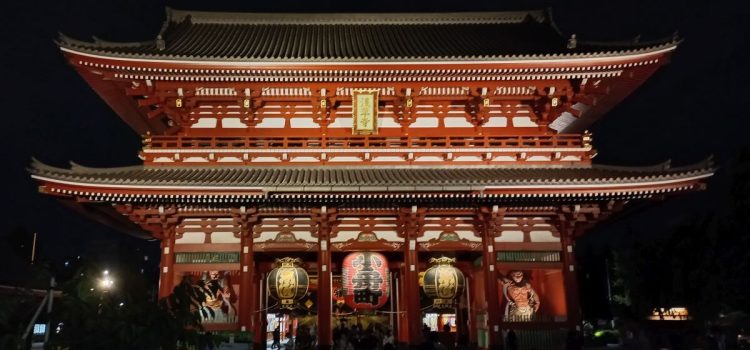 Visiting Tokyo Sensoji Temple, Tokyo